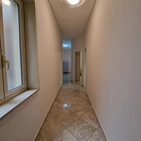 Marijoe Apartment